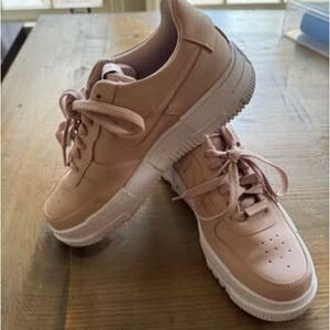 Nike Pink Air Force One Pixel Low